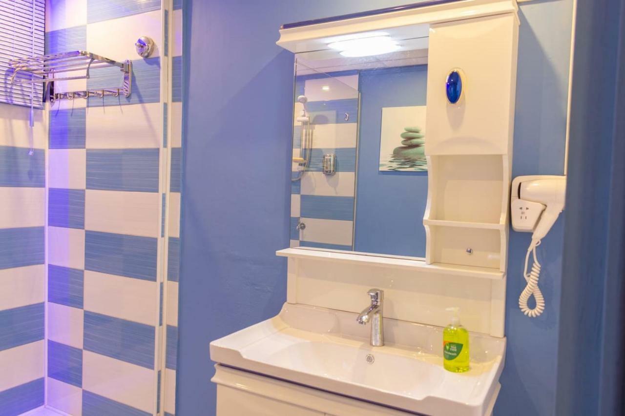 Hotel Styled Apartment In Heart Of 쿠아트레 보르네 외부 사진