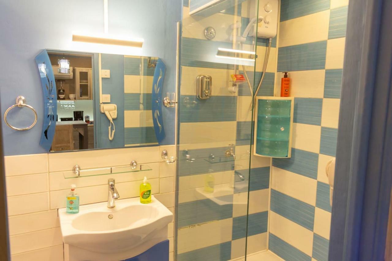 Hotel Styled Apartment In Heart Of 쿠아트레 보르네 외부 사진
